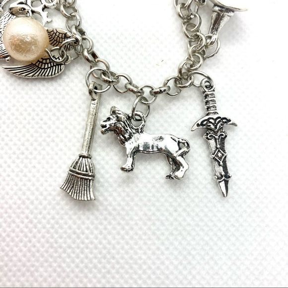 SILVER Harry Potter Charm Bracelet - Picture 5 of 11
